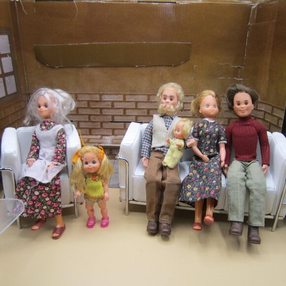 Mattel Vintage Sunshine Family Dolls (set of 6) - Picture 1 of 6